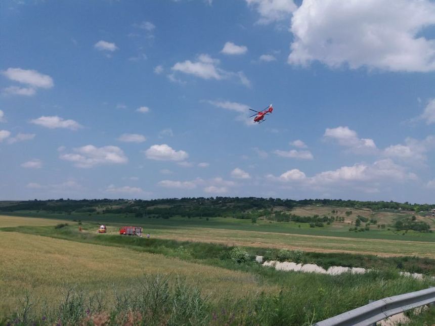 Avionul care a aterizat forţat pe un câmp din judeţul Galaţi a fost afectat în proporţie de 90%