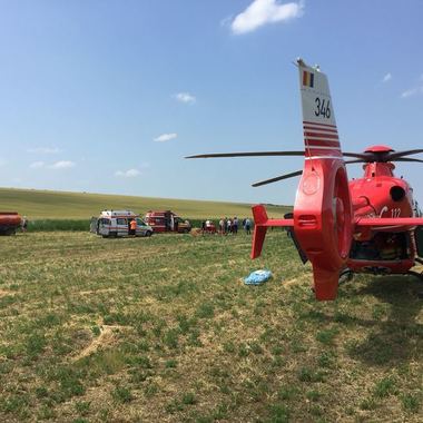 Galaţi: Anchetă a Parchetului în cazul avionului utilitar care a aterizat forţat pe un câmp