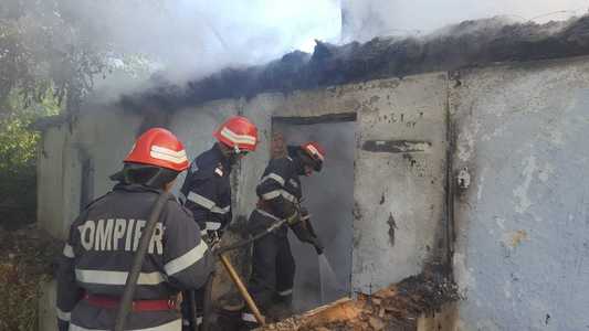 Incendiu la o mănăstire din Tulcea; o femeie a murit 