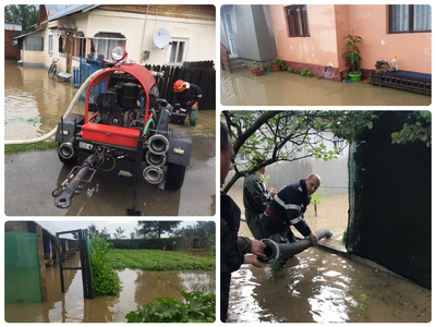 Inundaţii în Dâmboviţa: pompierii scot apa din gospodării cu motopompele - VIDEO