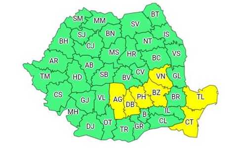 Cod galben de ploi torenţiale şi furtuni în şapte judeţe, începând de vineri de la ora 15.00; în următoarele zile vor fi averse şi vijelii în mai multe zone ale ţării