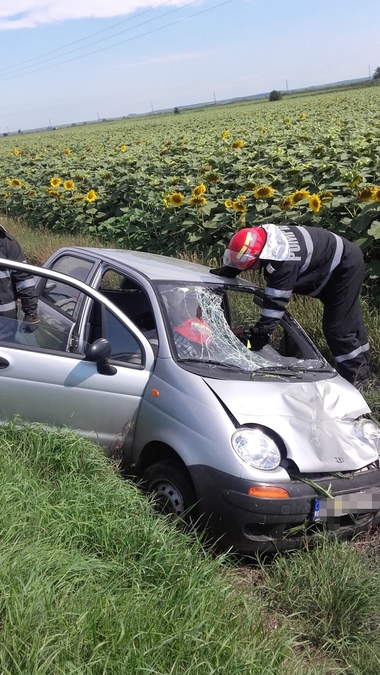 Constanţa: Un adolescent în vârstă de 16 ani a murit după ce a fost lovit de o maşină în timp ce se afla într-o parcare