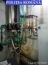 Peste 20.000 de litri de alcool, ţigări şi un autoturism, confiscate de poliţişti după percheziţiile în dosarul de spălare de bani