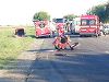 UPDATE - Plan Roşu de intervenţie în Buzău după ce un autoturism, un microbuz de transport persoane şi un tractor s-au ciocnit, 12 persoane fiind rănite. Şoferul tractorului a fugit. FOTO/ VIDEO
