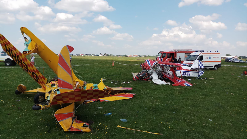 Show-ul aviatic programat la Suceava, anulat în urma accidentului în care un pilot a murit, iar unul este grav rănit