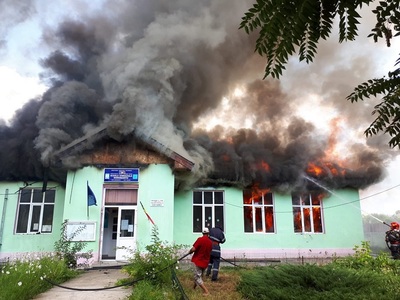 Incendiul izbucnit la o şcoală din Tulcea, stins după aproximativ patru ore