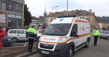 DSU: 36 de accidente rutiere în care au fost implicate autospeciale ale serviciilor de ambulanţă, în patru luni şi jumătate; patru persoane au murit