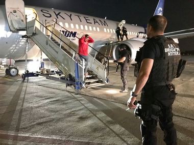 Exerciţiu de testare a capacităţii de răspuns la o criză teroristă apărută la bordul unei aeronave aflate în zbor, organizat de SRI