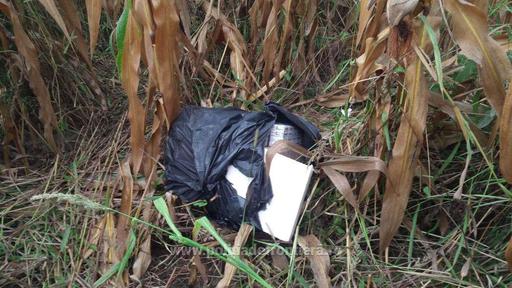 Poliţiştii de frontieră de la ITPF Sighetu Marmaţiei au confiscat 6.500 de pachete de ţigări de contrabandă, o parte fiind aduse în ţară cu o dronă