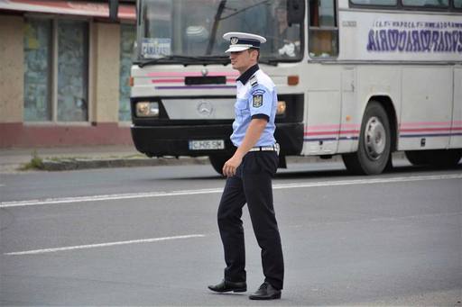 Peste 700 de persoane şi 75 de autovehicule semnalate în Sistemul Informatic Schengen, depistate de poliţişti în ultima săptămână