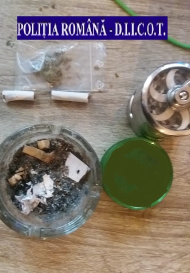 Tânăr din Focşani, reţinut după ce a fost prins în flagrant când încerca să vândă cannabis