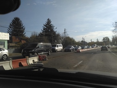 Cozi de maşini pe DN1, în zona localităţii Ciolpani, din cauza unui accident - FOTO