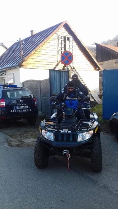 Caraş-Severin: Trei persoane sunt căutate de jandarmi, după ce s-au rătăcit în munţii Semenic