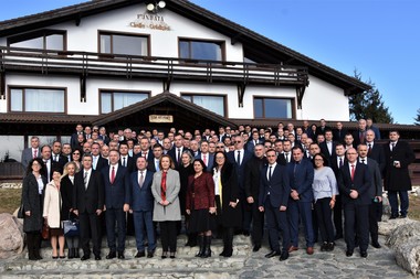 Şefii structurilor centrale şi teritoriale ale Poliţiei au participat la Convocarea anuală, în Braşov. Carmen Dan le-a cerut "atitudine, pregătire, prezenţă în stradă"