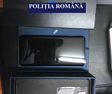 Constanţa: Patru tineri, cu vârste cuprinse între 15 şi 22 ani, au fost prinşi de poliţişti după ce au comis mai multe furturi din locuinţe şi tâlhării