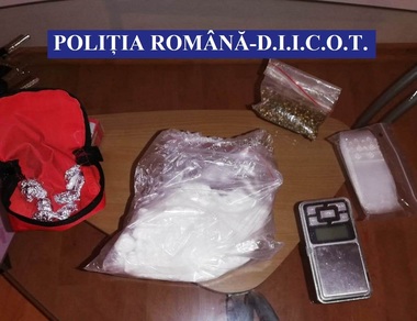 Un bărbat din Mangalia a fost arestat preventiv după ce a vândut diverse cantităţi de amfetamină în sudul litoralului
