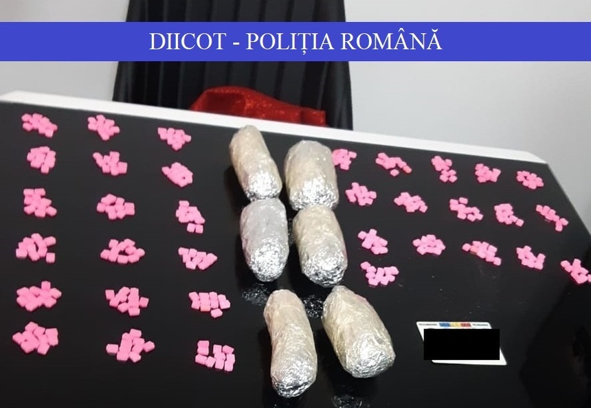 Bărbat care aducea droguri din Germania pentru a le vinde în Bucureşti, reţinut; în casa acestuia s-au descoperit peste 2.600 de pastile de ecstasy