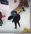 Galaţi: Tânărul care a agresat un medic, cercetat pentru loviri şi alte violenţe; el a fost şi amendat pentru tulburarea liniştii publice