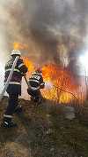 Brăila: Şase persoane, rănite într-un accident rutier în care au fost implicate cinci vehicule; accidentul s-a produs din cauza unui incendiu de vegetaţie care a redus vizibilitatea