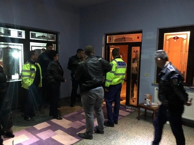 Aproape 200 de percheziţii  în 19 judeţe şi în Capitală, la persoane bănuite că ar fi cauzat un prejudiciu de peste 6 milioane de dolari, prin evaziune fiscală - FOTO, VIDEO