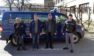 Doi cetăţeni turci care încercau să ajungă ilegal în Ungaria şi călăuza lor, un bulgar, prinşi de poliţiştii de frontieră de la Nădlac