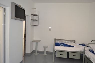 Centrul de reţinere şi arest preventiv al Poliţiei Judeţene Alba a fost modernizat în urma unor lucrări în valoare de 2,7 milioane de lei. FOTO