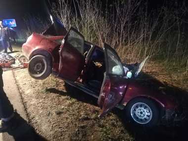 Arad: Un tânăr de 22 de ani, fără permis, a murit după ce a intrat cu maşina pe care o conducea într-o autoutilitară condusă de un sârb
