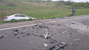 Cluj: Un băiat de cinci ani şi o fetiţă de 11 luni au murit într-un grav accident rutier