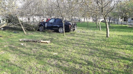 Poliţiştii spun că Răzvan Ciobanu nu purta centură de siguranţă şi a fost proiectat printr-un geam al maşinii. Varianta sinuciderii nu poate fi luată în calcul la acest moment
