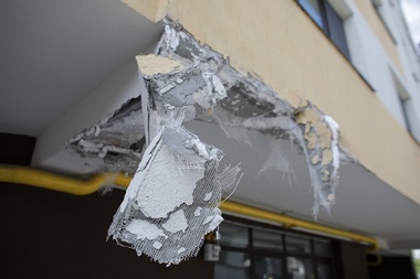 Societatea de Transport Bucureşti neagă posibilitatea ca accidentul de pe Şoseaua Orhideelor să fi fost cauzat de defecţiuni la sistemul de frânare al autobuzului şi suspectează că şoferului i s-ar fi făcut rău