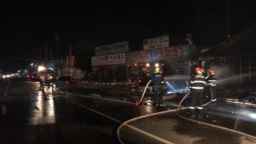 Ilfov: Incendiu la un restaurant din localitatea Afumaţi; focul a izbucnit după ce o maşină a intrat într-o ţeavă de gaz. FOTO