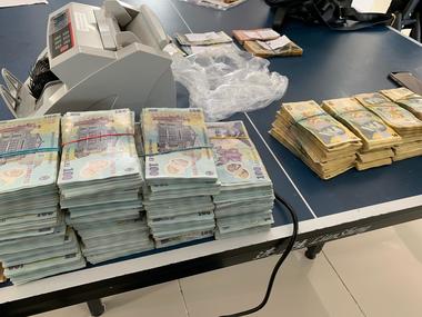 Cinci persoane, duse la sediul Poliţiei Ilfov după percheziţiile în dosarul de evaziune fiscală cu prejudiciu de 1,2 milioane de lei