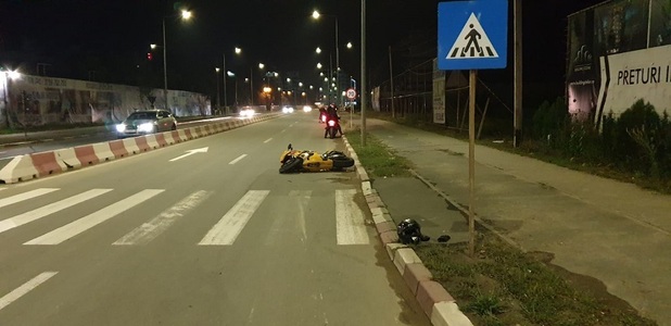 O poliţistă în vârstă de 23 de ani a fost accidentată de un motociclist băut, în Năvodari