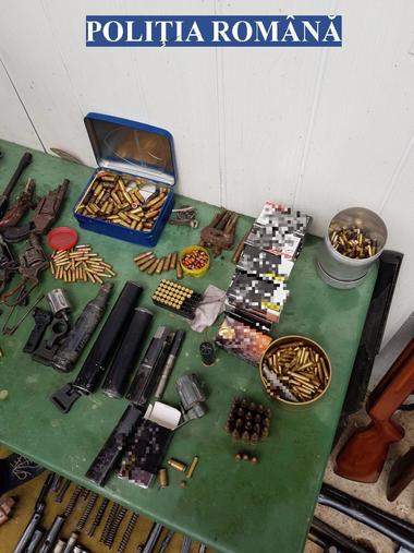 Buzău: Tânărul de 20 de ani suspectat că ar fi introdus în ţară arme, plasat sub control judiciar