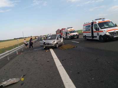 Arad: Accident rutier pe A 1, şapte persoane fiind transportate la spital