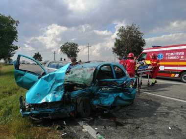 Cinci persoane au fost rănite într-un accident rutier petrecut în judeţul Constanţa. FOTO, VIDEO
