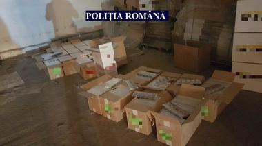 Arad: Peste 3,5 milioane de ţigarete de contrabandă, în valoare de 800.000 de euro, descoperite de poliţişti

