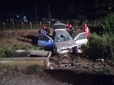 Un bărbat a murit pe loc, iar alte trei persoane au fost rănite într-un accident rutier care a avut loc pe DN7 în judeţul Hunedoara - FOTO

