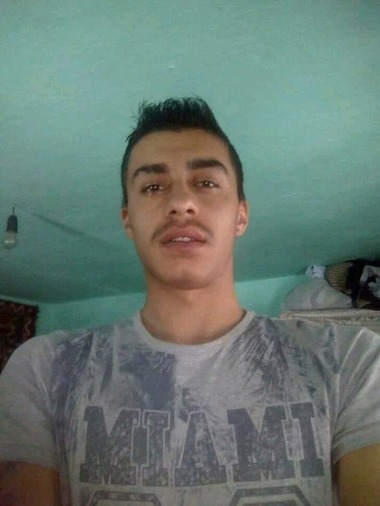 Prahova: Poliţiştii fac apel la cetăţeni pentru găsirea bărbatului suspectat că şi-ar fi ucis concubina cu un topor. FOTO