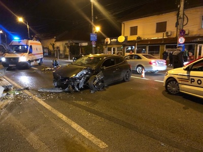 Pieton accidentat mortal, la Timişoara, după ce a traversat pe culoarea roşie a semaforului - FOTO, VIDEO
