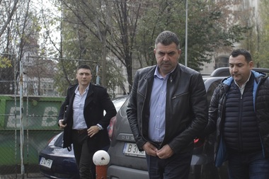 Parchetul ICCJ - Percheziţii în Bucureşti şi în Ilfov vizând un fost funcţionar public, într-un dosar referitor la angajarea frauduloasă într-o companie de interes strategic/ Cel vizat este fostul şef al Transelectrica Dănuţ Caraşol 