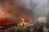 UPDATE - Incendiul de la hala de pe Şoseaua Fundeni s-a extins la un depozit de materiale de construcţie; hala, distrusă în totalitate de arderea generalizată/ ISU Bucureşti-Ilfov a transmis mesaj RO-Alert - FOTO/ VIDEO