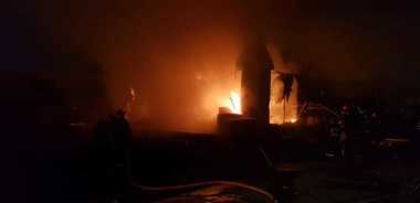 Mesaj RO-Alert transmis în Bucureşti pentru a avertiza asupra degajărilor mari de fum de la incendiul de pe Şoseaua Fundeni