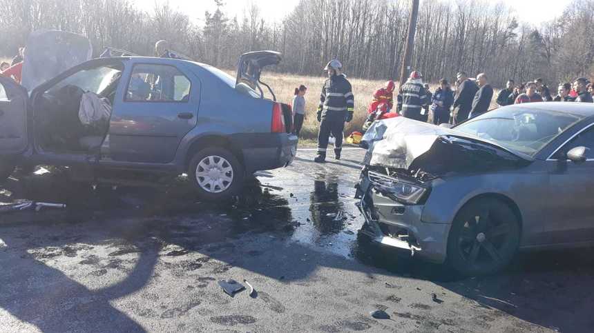 UPDATE - Accidente grave pe DN 7: În Argeş, un bărbat a murit şi 3 persoane au fost rănite, între care fostul ministru Daniel Chiţoiu/ În judeţul Sibiu, două persoane au murit şi trei au fost rănite