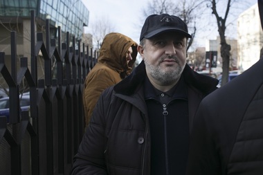 UPDATE - Fostul ministru Chiţoiu, urmărit penal pentru ucidere din culpă în cazul accidentului în care a fost implicat / Întrebat de jurnalişti, Chiţoiu a negat că ar fi vorbit la telefon în momentul accidentului - FOTO