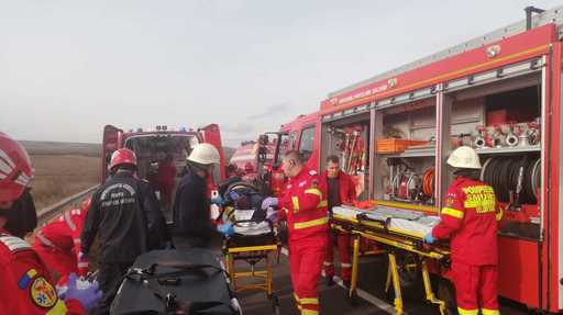 Vaslui: Şapte persoane rănite într-un accident produs în apropiere de Vama Albiţa; a fost declanşat Planul roşu de intervenţie 