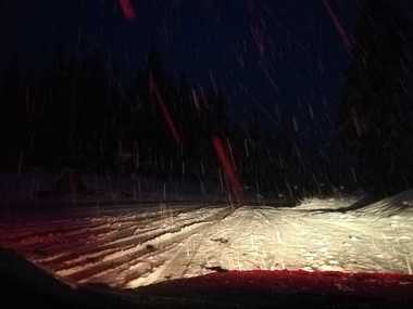 Cod galben şi portocaliu de vreme rea – Trafic îngreunat pe mai multe artere din ţară şi camioane care nu pot înainta/ Portul Midia şi Bara Sulina, închise din cauza vântului