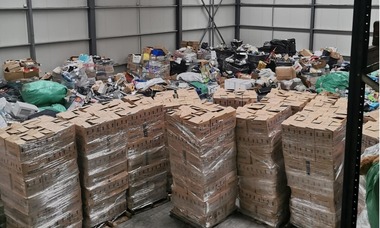 Containere încărcate cu deşeuri, descoperite în Portul Constanţa Sud Agigea