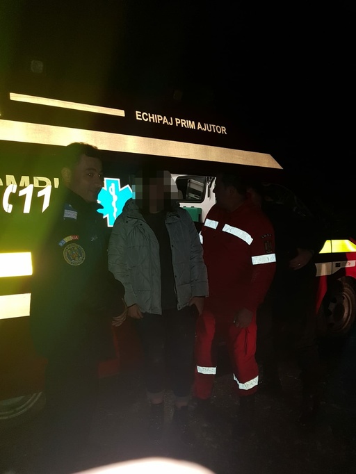 Tulcea: O fată de 17 ani rătăcită în Munţii Măcinului, găsită după două ore de căutări    