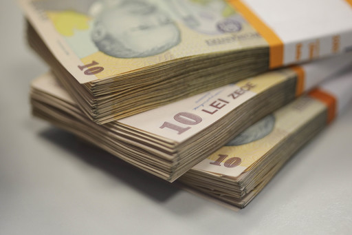 Medic din Timişoara, ridicat de procurori după ce ar fi luat mită 100 de euro